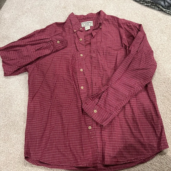 Size L Flannel. 100% Cotton. Beautiful red - Picture 3 of 3